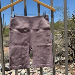⬇️💲Spiritual Gangster NWOT Ribbed Rich Mauve Bike Shorts